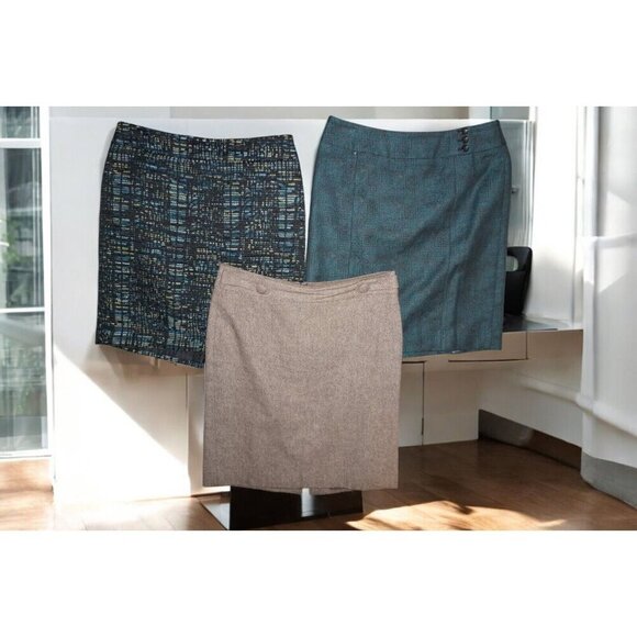Women's Skirt Bundle - Ann Taylor, Textured Tweed, Plaid - Size 6P - Picture 6 of 16